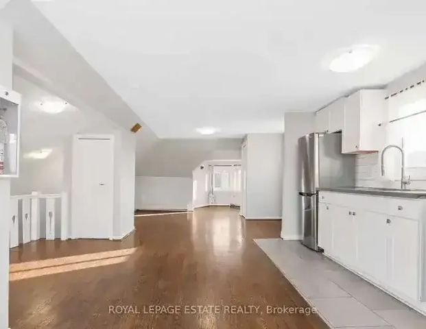 142 Westlake Avenue #5 | 142 Westlake Avenue, Toronto - Photo 1