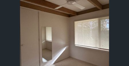 FANTASTIC CENTRAL LOCATION - Photo 4