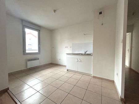 Appartement T3 (60 m²) en location à SAINT ETIENNE - Photo 2