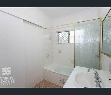 Spacious Coastal Living in a Quiet Cul-De-Sac - Photo 6