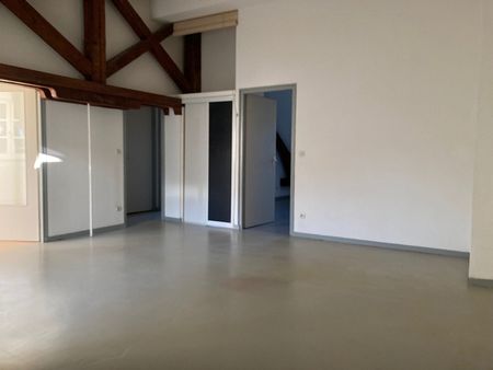 Location Appartement 3 pièces 69m² BESANCON 25000 - Photo 3