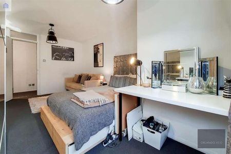 Wesley Close, Kennington, SE17 - Photo 3