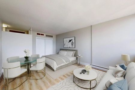 40 & 60 Pleasant Blvd — Bachelor - Photo 4