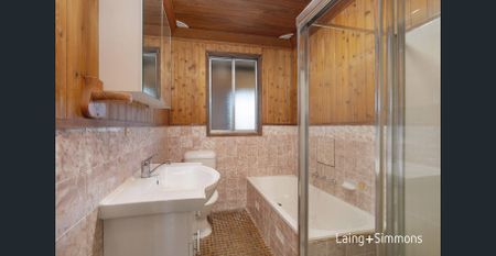 Well Maintained Family Home - Photo 5