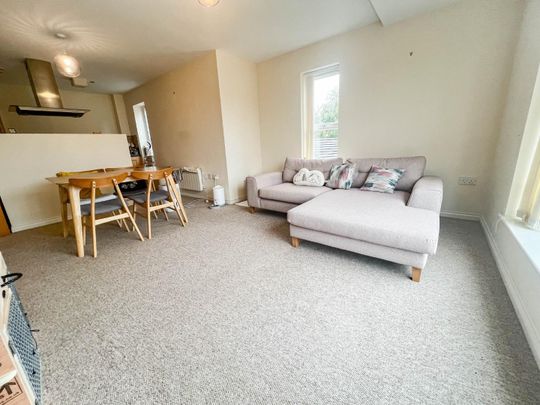 Roundhaven, Farewell Hall, Durham - Photo 1