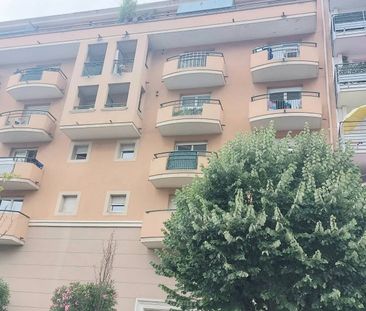 NICE - PASTEUR - STUDIO MEUBLE - BALCON - Photo 1