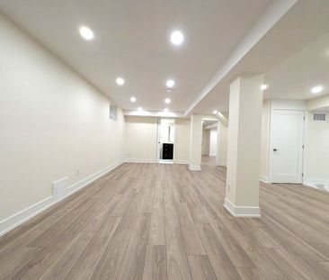 For Lease - 65 Villagewood Court, Vaughan, Ontario - Photo 1