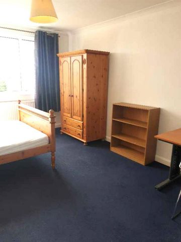 3 bedroom bungalow to rent - Photo 3