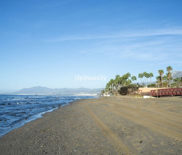 Middle Floor Apartment in Los Monteros - Photo 5