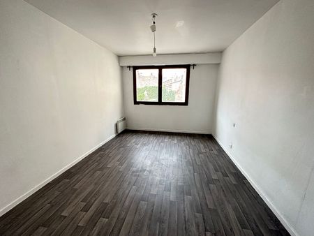 Location Appartement 3 pièces 93m² - Photo 4