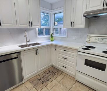 For Lease - 42 Cartier Crescent, Richmond Hill, Ontario - Photo 3