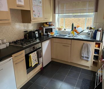 2 bedroom ground floor flat to rent - Photo 6