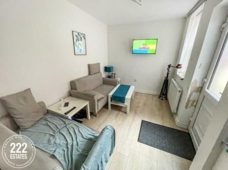 Church Street - Widnes - WA8 - Photo 2