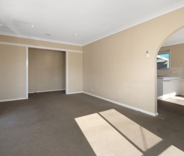 3-BEDROOM HOME WITH SHED PERFECT FOR ANY TRADESMAN - Photo 6