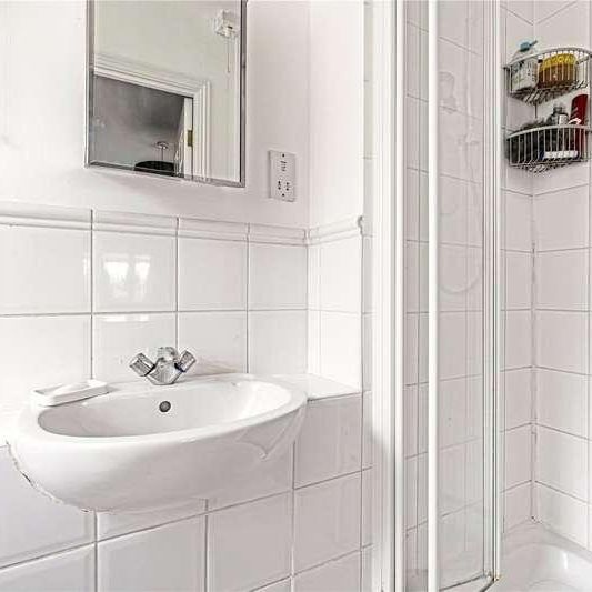 Lucas Gardens, London, N2 - Photo 1