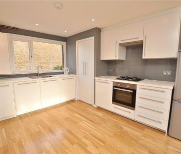 4 bedroom terraced house to rent - Photo 4