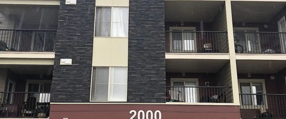 1Bed/1Bath + Den Unit in Saddleridge — 1 Bedroom+ Den Condo Unit - Photo 1
