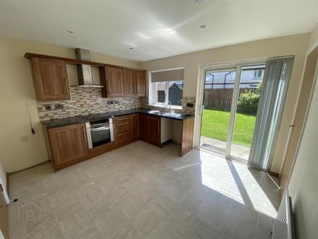 34 Bluestone Hall, Knockmenagh, Craigavon, BT64 2AJ - Photo 5