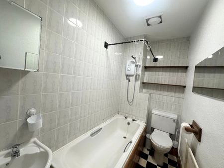 2 bedroom terraced house to rent - Photo 5