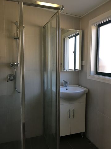 PERFECT FOR 1 PERSON - Photo 4