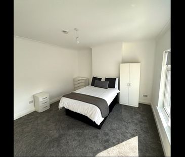 Room in a Shared House, Dawlish Road, B29 - Photo 1