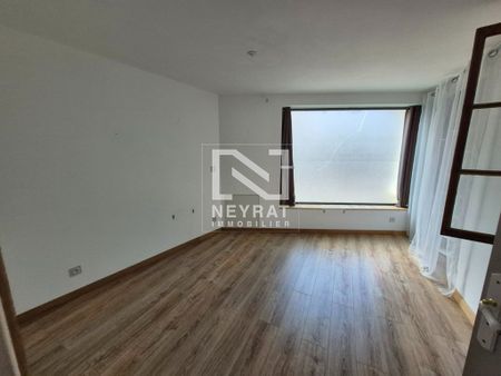 Location Appartement 2 pièces 100m² AUTUN 71400 - Photo 4