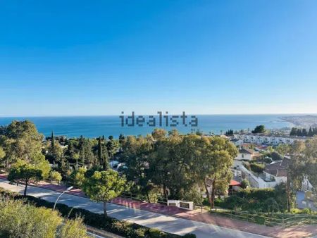 Alquiler de piso en Avenida Retamar - Photo 2