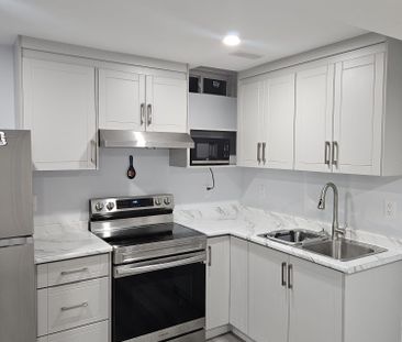 For Lease - 131 Lloyd Sanderson Drive, Brampton, Ontario - Photo 4