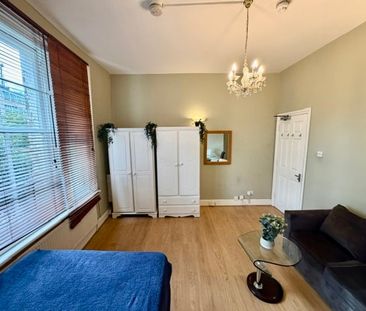 Room in a Shared House, Elsham Road, W14 - Photo 5