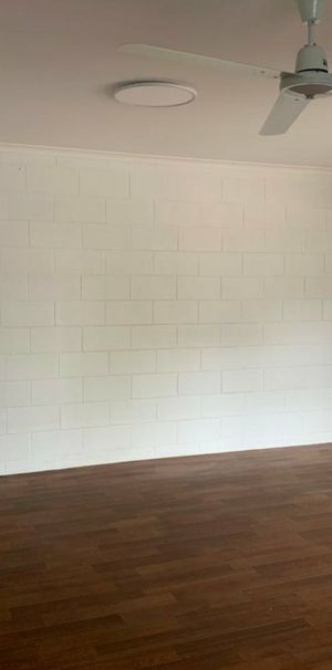 DUPLEX MINUTES FROM THE CITY - Photo 1