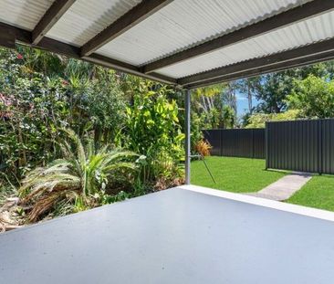 Freshly painted 3 bedoom home opposite the Coomera River - Photo 6