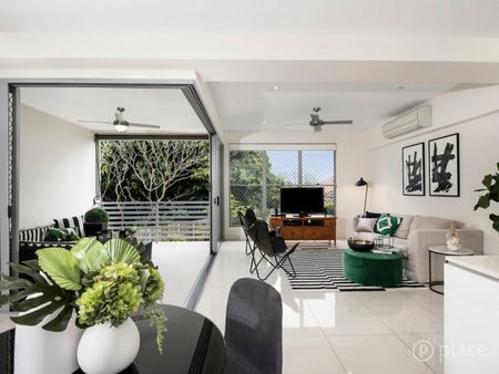 5/46 Ison Street, Morningside QLD 4170 - Townhouse For Rent | Domain - Photo 2