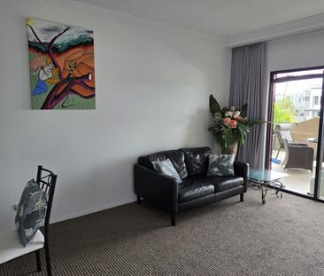 Home self contained accommodation - Photo 6