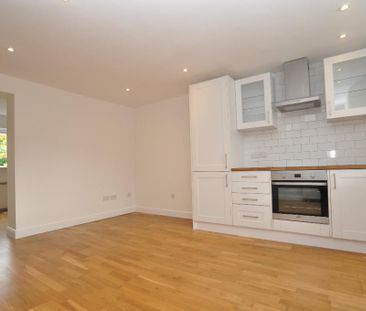 1 bedroom semi-detached house to rent - Photo 2