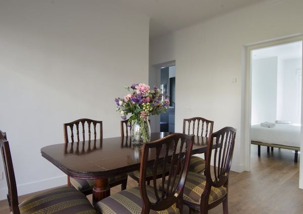 Calle de Fortunata y Jacinta, Madrid, Community of Madrid 28020