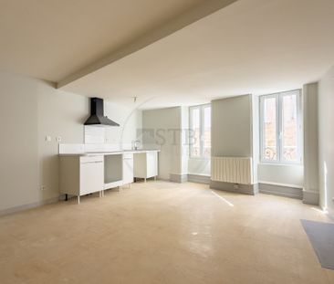 Location Appartement 2 pièces 47m² AUBENAS 07200 - Photo 1