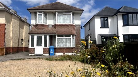 Herbert Avenue, Parkstone, Poole, Dorset, BH12 4HR - Photo 2
