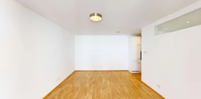 2 Zimmer Wohnung mit Balkon und Einbauküche - Foto 2