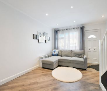 Ridge Road, Sutton, SM3 - Photo 1