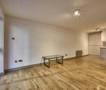 Apartment 202 Margarita Plaza 81 Adelaide Street, Belfast, BT2 8FF - Photo 2