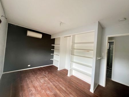 14 Beverley Street, East Mackay - Photo 2