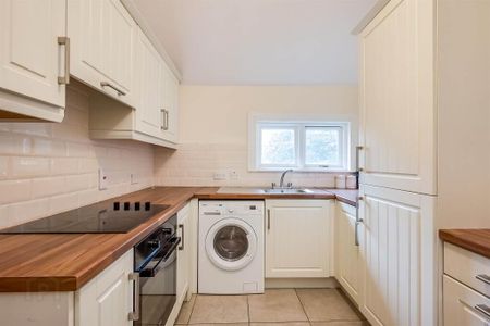 1a Cranmore Park, Belfast, BT9 6JF - Photo 3