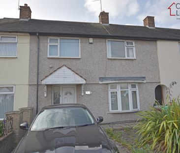 3 Bedroom Mid Terraced House - Photo 3