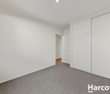 22 Lillypilly Loop, Sinagra, WA 6065 - Photo 5