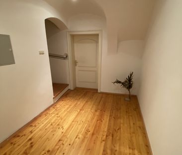 Charmante 2-Zimmer-Altbauwohnung mit Gartennutzung, moderne Wandhei... - Foto 1