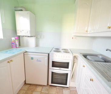 1 bedroom flat to rent - Photo 2