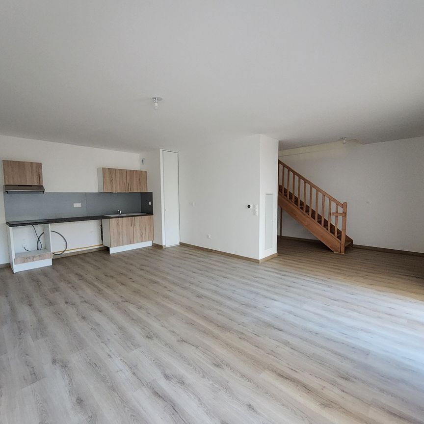 Location Maison 4 pièces 84m² CLERMONT FERRAND 63100 - Photo 1