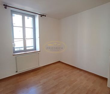 Location Appartement 3 pièces 79m² LIGNY EN BARROIS 55500 - Photo 3