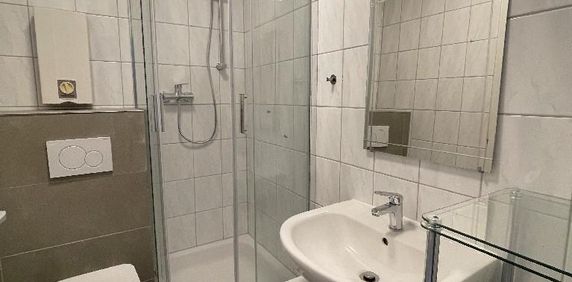 Gemütliche 1-Zimmer-Wohnung mit Einbauküche in zentraler Lage der Bonner Innenstadt! - Foto 2