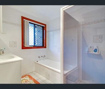 3/14 Armstrong Street, West Wollongong, NSW 2500 - Photo 2